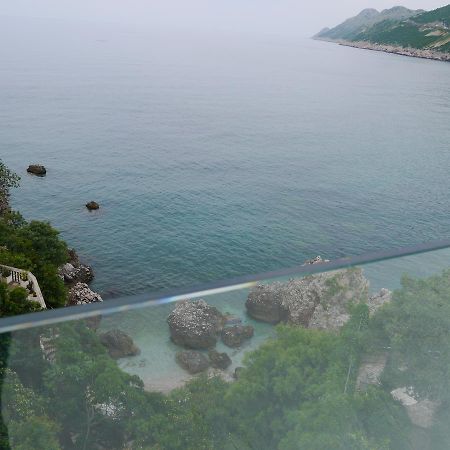 Crystalsky Apartment Добра вода Екстериор снимка